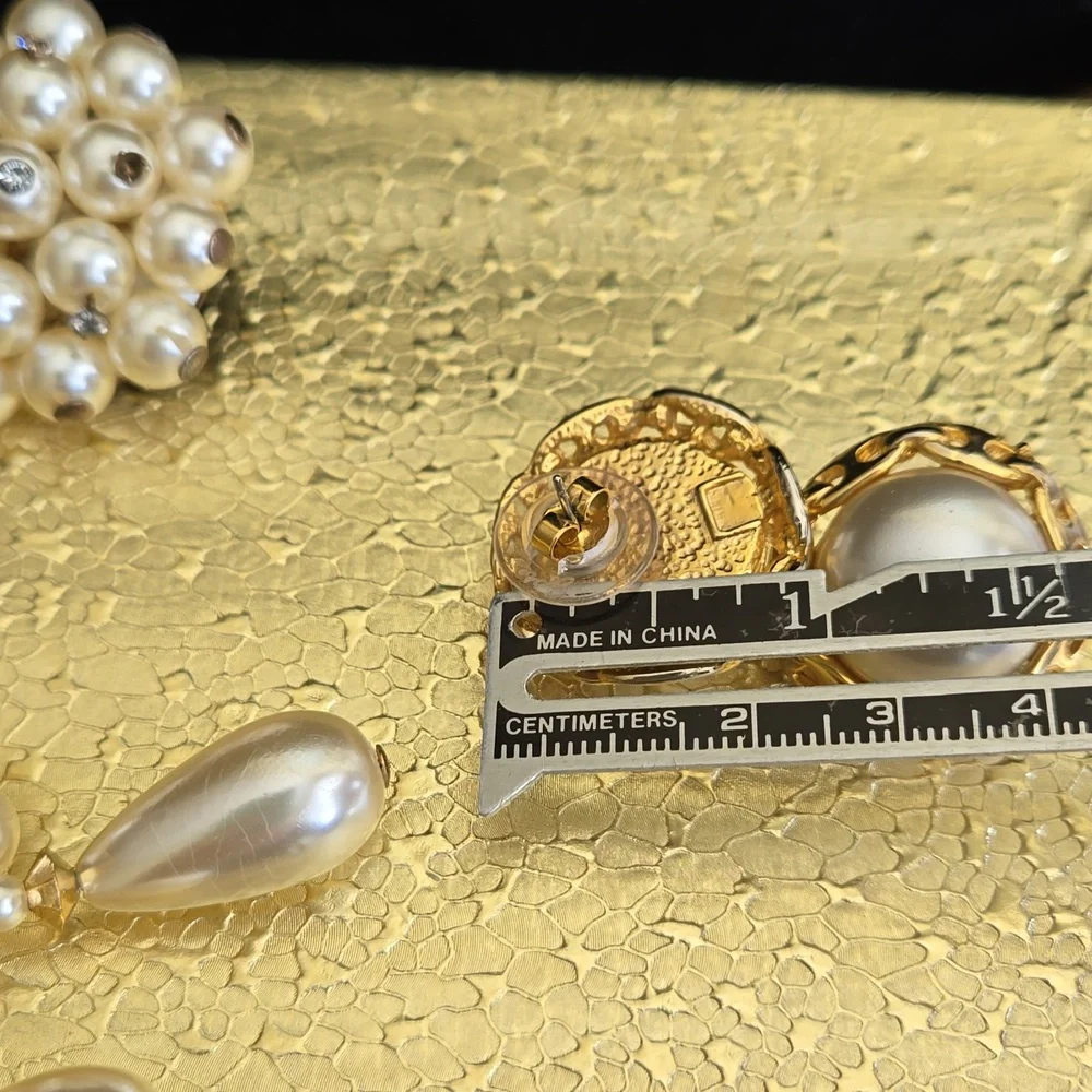 Pearls pearls and pearls earrings - Picture 9 of 10